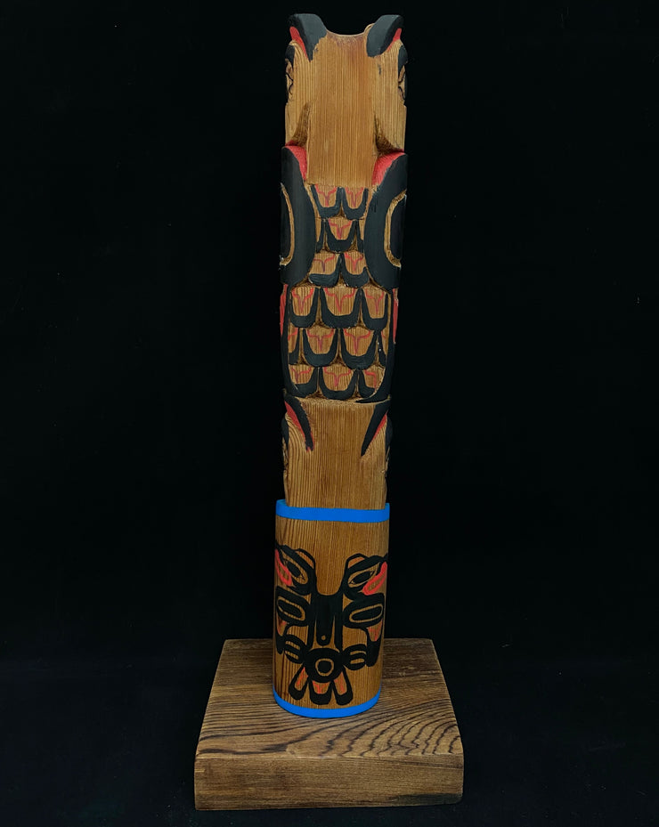 Lovebirds (Eagle & Raven) Totem Pole by Michael Vandal